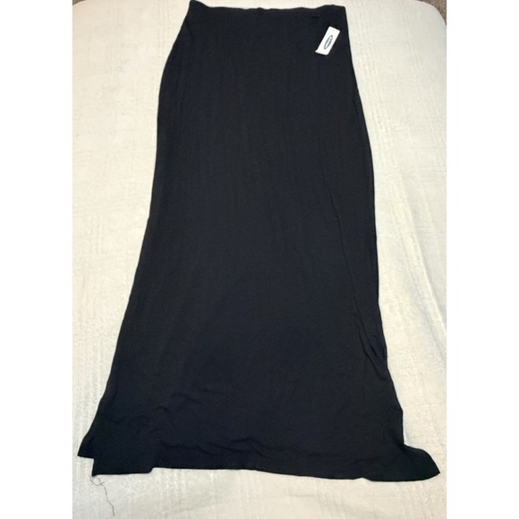 Old Navy Dresses & Skirts - Old Navy Black Maxi Skirt Size M Side Slit NWT